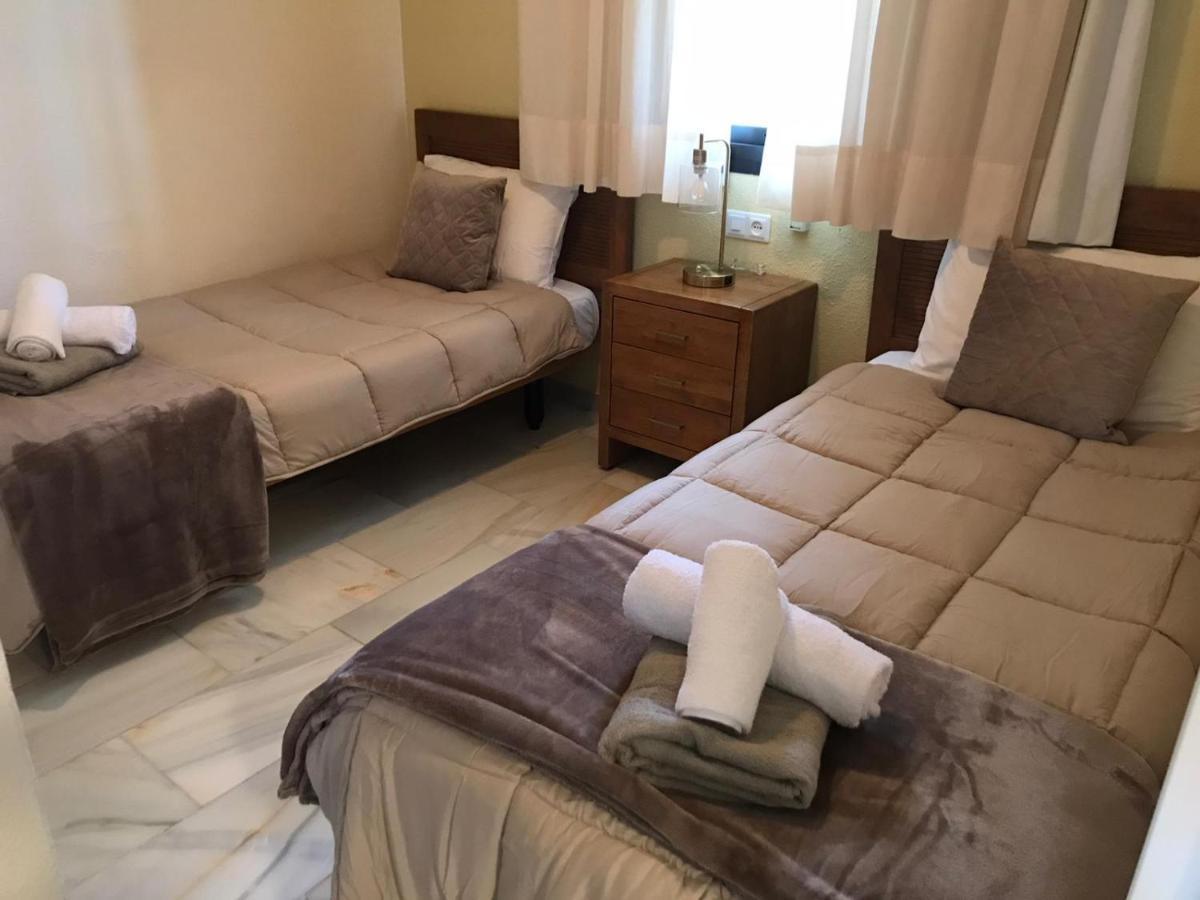 Crown Apartments With Sea View Ситио-де-Калаонда Экстерьер фото