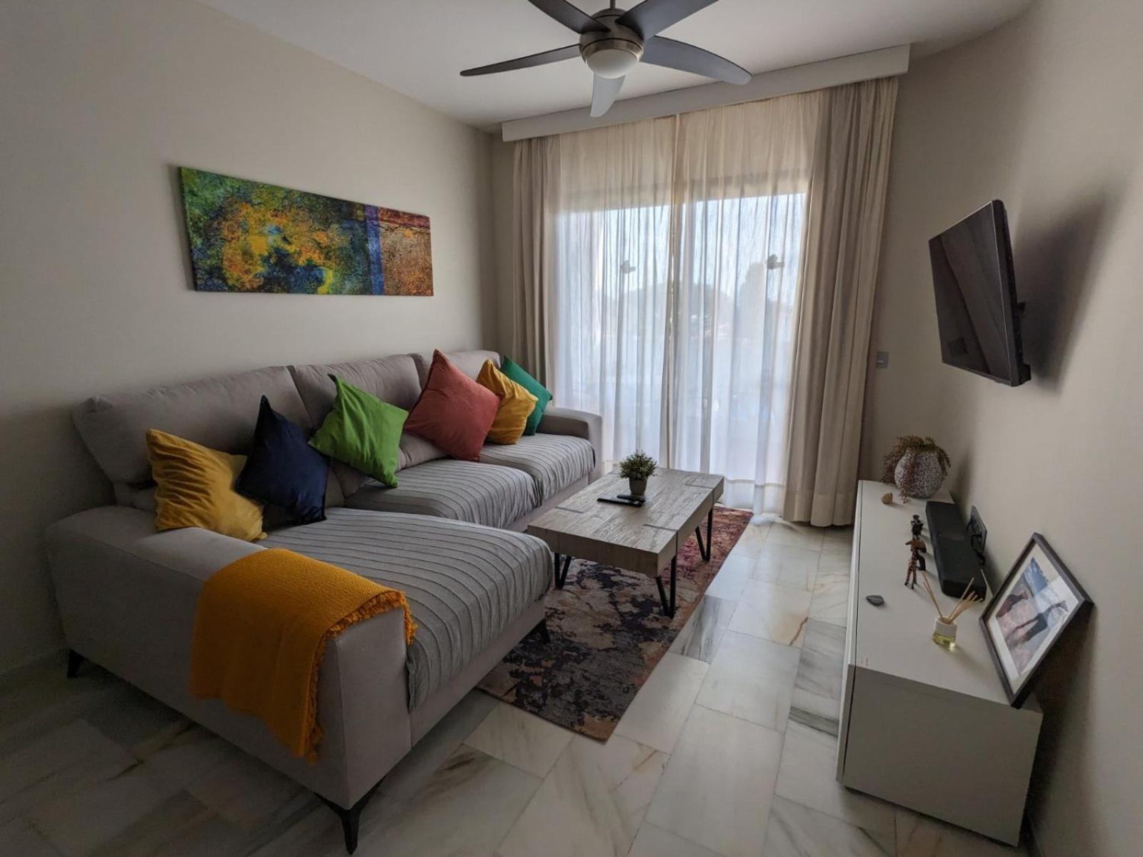 Crown Apartments With Sea View Ситио-де-Калаонда Экстерьер фото