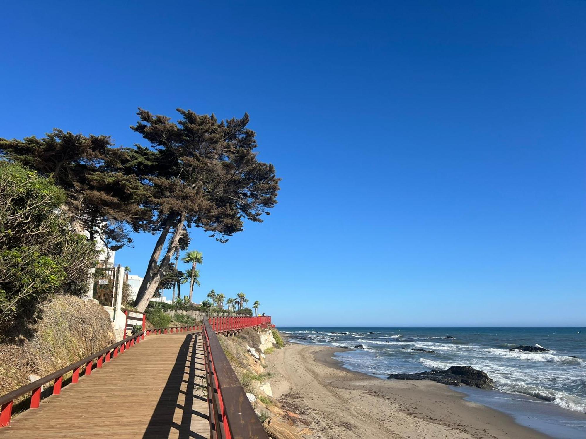 Crown Apartments With Sea View Ситио-де-Калаонда Экстерьер фото